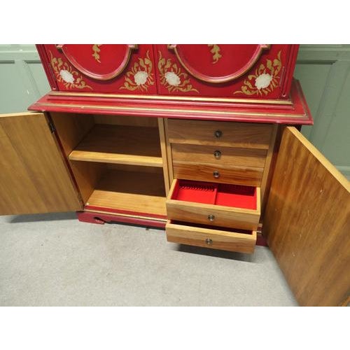 Gold Red Lacquer Cabinet with Interior Drawers and Shelves, 1960 For Sale - Image 8 of 9
