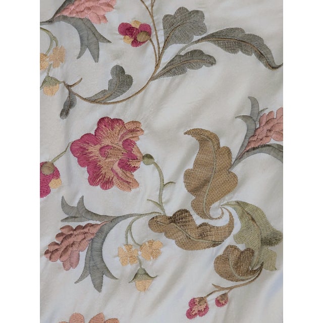Round Table With Designer Chinoiserie Silk Embroidered Tablecloth Set With Custom Glass Top For Sale In New York - Image 6 of 7