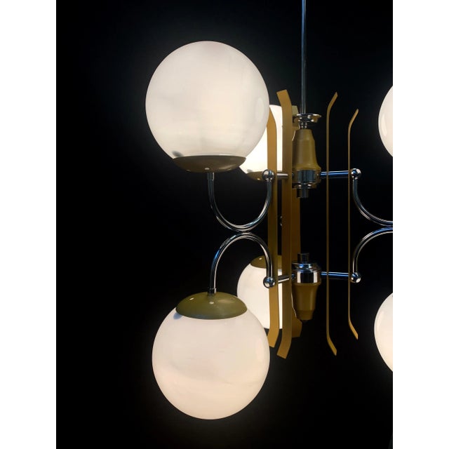 Chandelier in fair condition; electrical system redone, each ball has an E14 socket. The glasses are disassembled. Color...