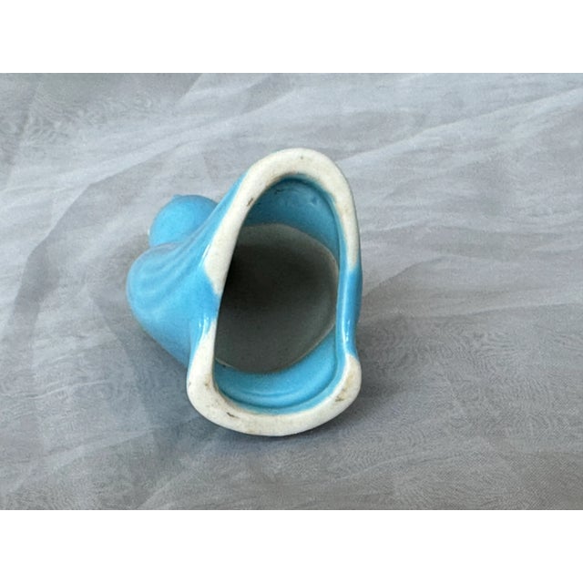 Vintage Ceramic Blue Bird Figurine Pie Bird Vent For Sale In New York - Image 6 of 11