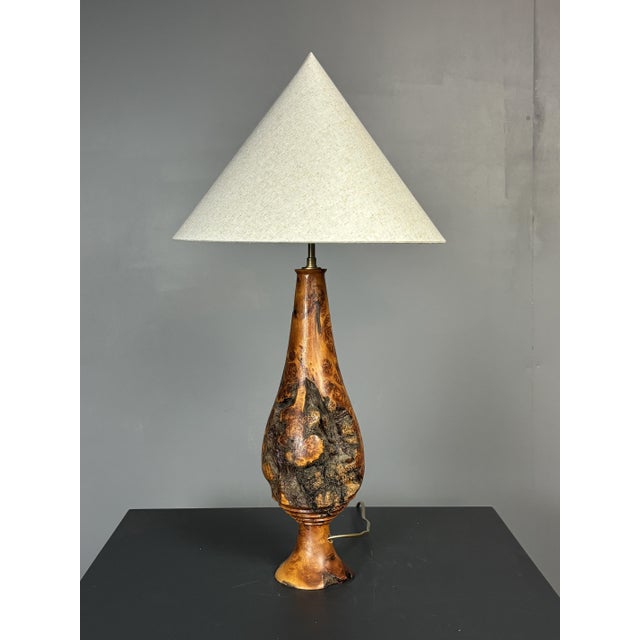 Wood Mid-Century Brutalist Sculptural Table Lamp in Burl Wood, France, 1960s For Sale - Image 7 of 14