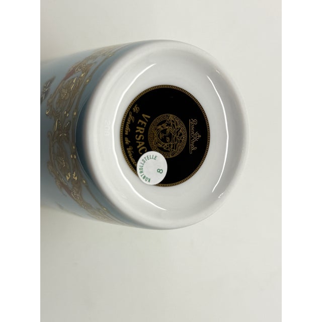 Brand: Versace Collection: Le Jardin de Versace Series: Le Jardin de Versace Material: Porcelain Ø 7.6 cm - h 11.7 cm -...
