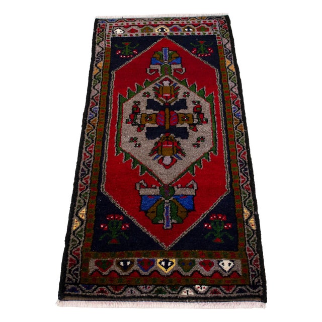 Vintage Rug Hand Made Mat Small Turkish Rug Enrty Decor - 1′ 7″ × 3′ 3″ For Sale - Image 4 of 14