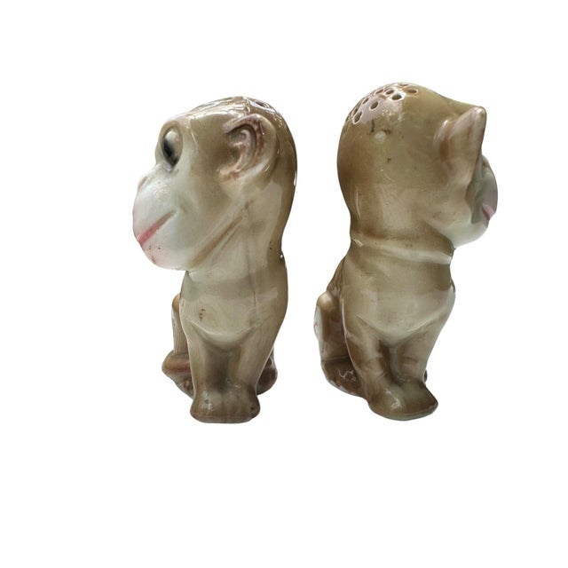 Ceramic Vintage Mid-Century Modern Palm Beach Monkey Statues Salt and Pepper Shakers Set Monkey Figurines – Pair For Sale - Image 7 of 7