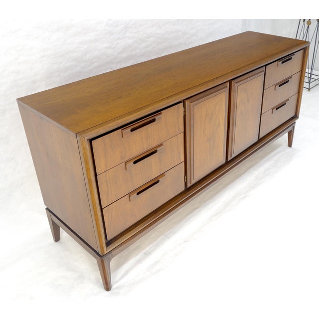 Broyhill Brasilia American Walnut Danish Mid Century Modern 6 Drawer Two Doors Compartment Dresser For Sale - Image 4 of 14