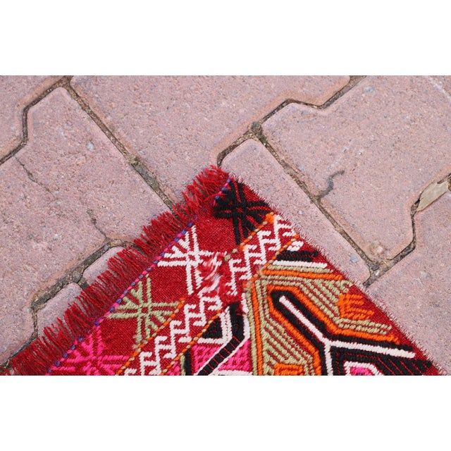 Textile 1970s Anatolian Hand-Knotted Chevron Pattern Kilim For Sale - Image 7 of 9