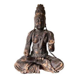 Antique Chinese Gilt and Polychrome Sitting Kwan Yin Statue For Sale