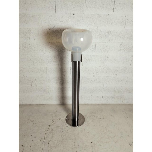 Glass and Aluminium Floor Lamp attributed to Tony Zuccheri for Mazzega, 1970s For Sale - Image 6 of 12