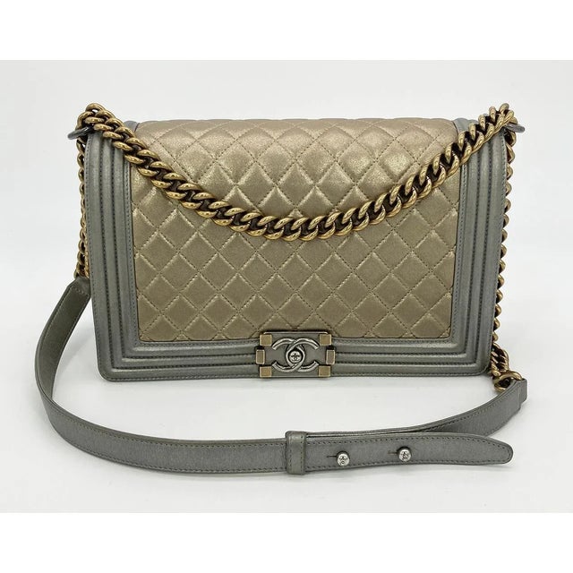 Chanel Gold Silver Leather Medium Boy Bag Classic Flap in good condition. Metallic gold diamond quilted lambskin exterior...