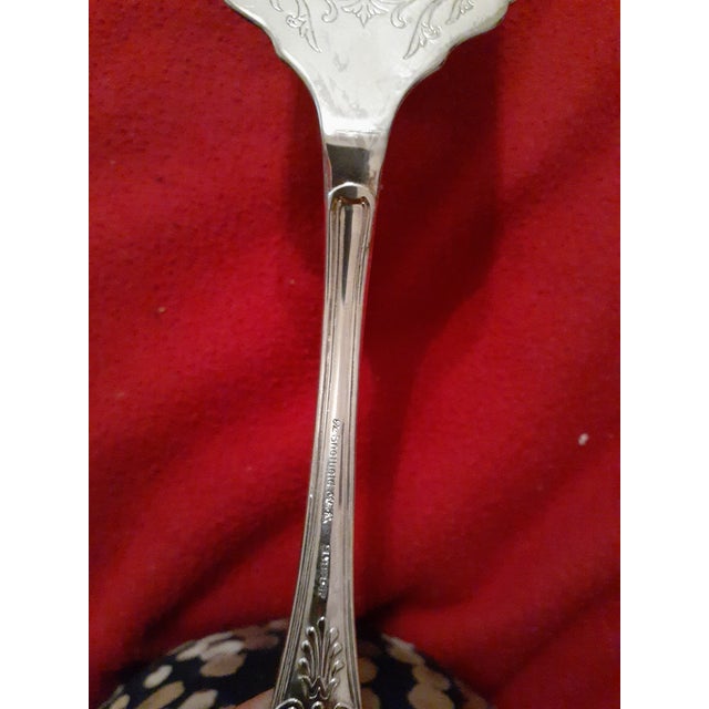 Vintage Sheffield Silverplated Ornate Cake Server For Sale - Image 4 of 7