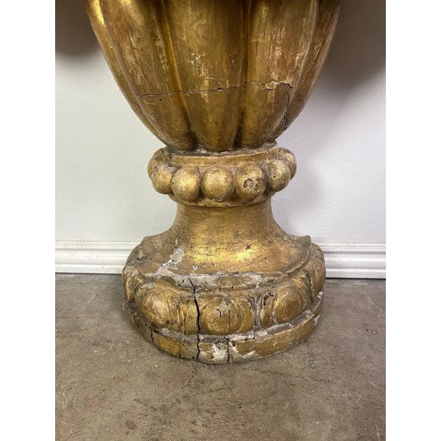 19th Century Italian Neoclassical Giltwood Hand-Carved Urn For Sale - Image 10 of 12