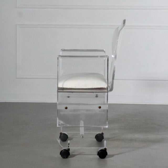 Sculptural Lucite Side or Vanity Armchair on Wheels For Sale In Tampa - Image 6 of 10