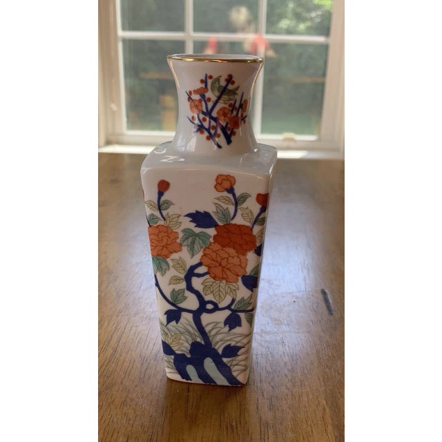 Vintage Andrea by Sedak Bud Vase Porcelain Hand Painted Gold Trim Japan For Sale - Image 4 of 5