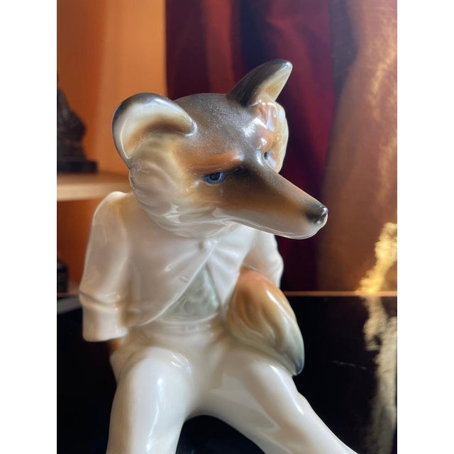 Rare porcelain fox. Germany 1930s. Ens porcelain, Volkstedt. This hand-painted porcelain fox is marked on the underside....