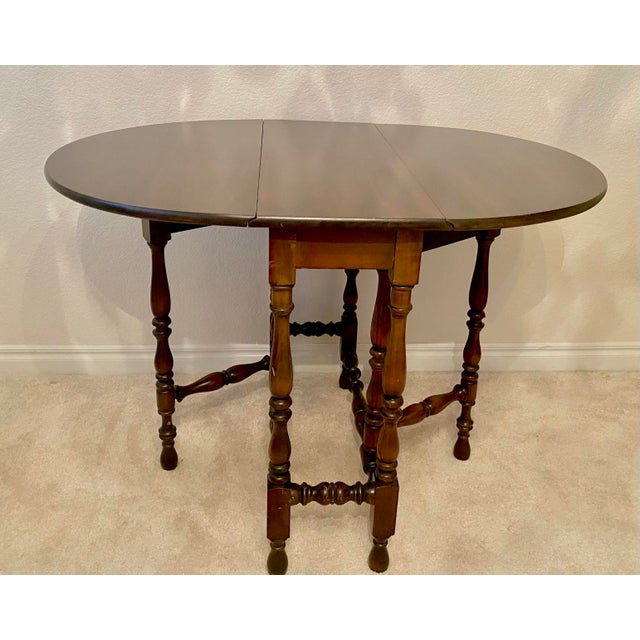 Vintage 1930s Oval Gate-Leg Drop-Leaf Table by Elite Furniture Co. Excellent Condition For Sale - Image 12 of 17
