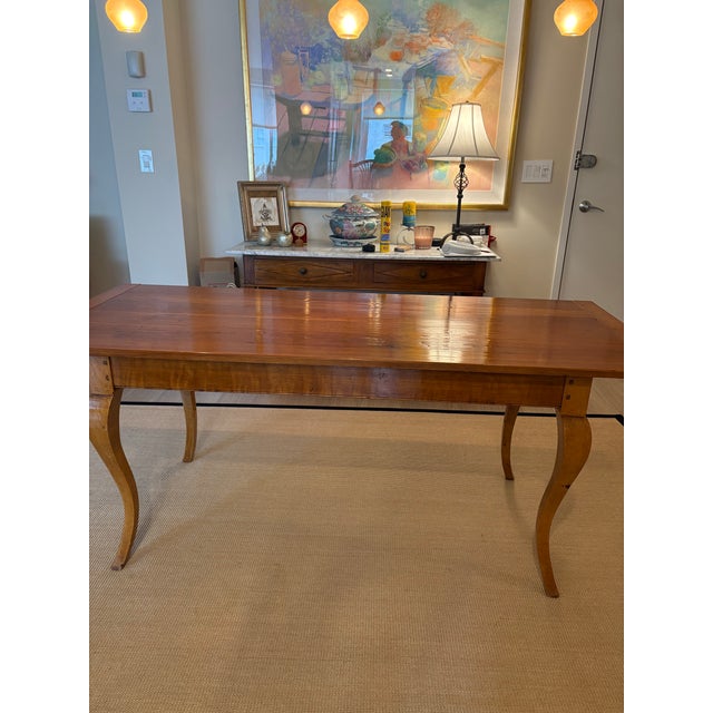 1970s French Vintage Reproduction Hand Finished Waxed Wood Dining Table With 4 Sheaf Back Rush-Seat Chairs For Sale - Image 5 of 12
