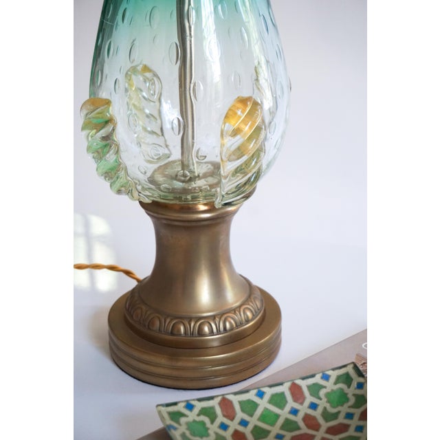 1940s Emerald Green Controlled Bubble Murano Table Lamp For Sale In Los Angeles - Image 6 of 11