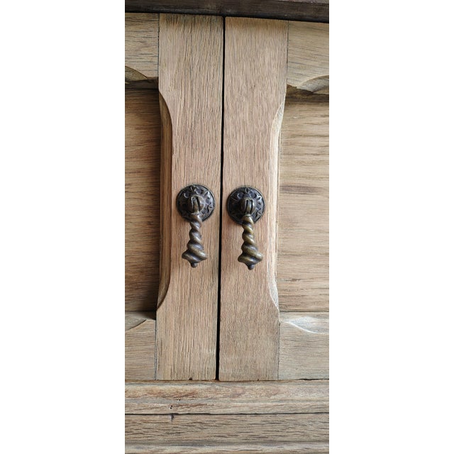 Antique Natural Oak Sideboard With Barley Twist Legs For Sale In Atlanta - Image 6 of 7