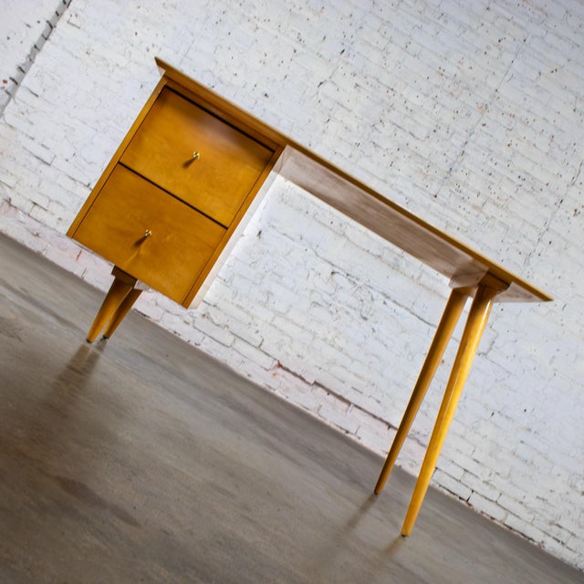 Mid-20th Century MCM Maple Student Desk #1560 Planner Group for Winchendon by Paul McCobb For Sale - Image 6 of 18
