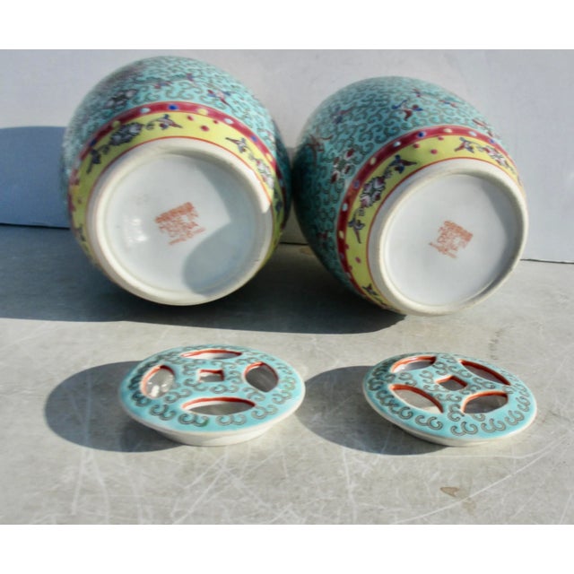 Late 20th Century Pair of Chinese Porcelain Ginger Jar Turquoise Famille Rose-Pair of 2 For Sale - Image 5 of 5