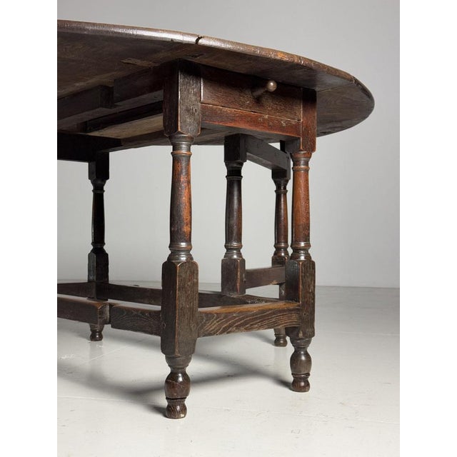 English Gateleg Table in Oak For Sale - Image 9 of 18