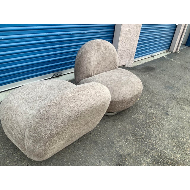 Pair of Designer Swivel Lounge Chairs in Manner of Pierre Paulin Done Gray Boucle For Sale In San Diego - Image 6 of 7