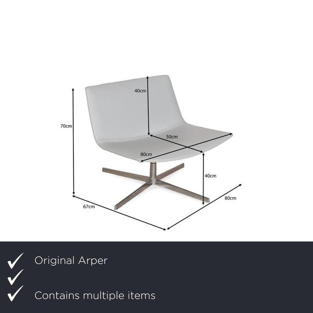 The Catifa 80 armchair set by Arper, consisting of three identical pieces, is a symbol of simple, successful design. The...