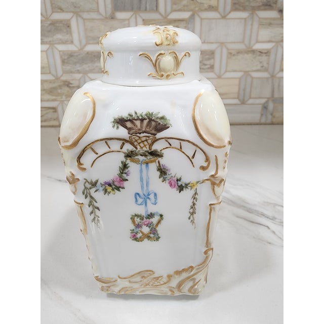 English 1920s Beautiful Hand Painted Antique Tea Caddy Signed e.h. Newton Cincinnati For Sale - Image 3 of 7
