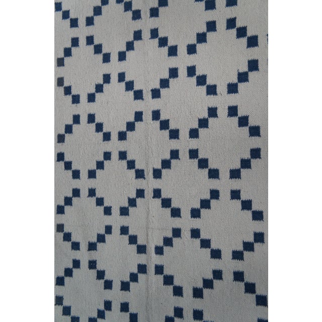 VTG Blue & White Geometric Greek Key Cotton Flatweave Kilim Area Rug Carpet 6x9' For Sale - Image 4 of 8