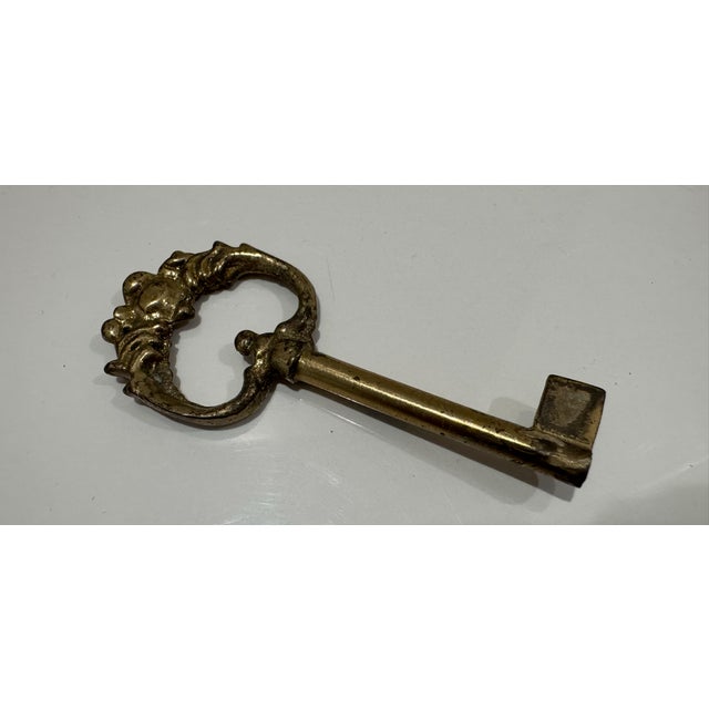 Metal Antique Skeleton Keys Lot Vintage Brass Iron Ornate Bow Keys With Tassel For Sale - Image 7 of 14