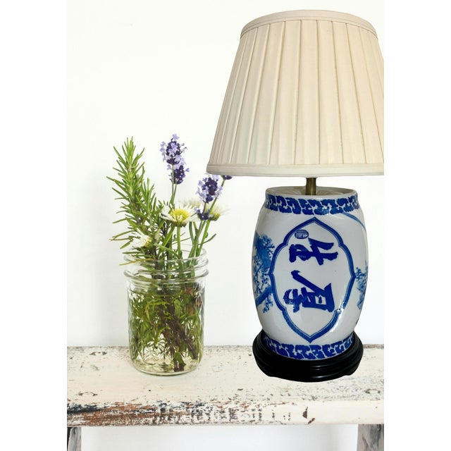 Late 20th Century Vintage Chinese 'Opium Pillow' Blue and White Porcelain Bedside Lamp / Table Lamp For Sale - Image 5 of 10
