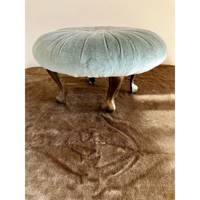 Mid 20th Century Vintage Hollywood Regency Pleated Sage Green Velvet Round Ottoman Featuring Elegant Cast Brass Cabriole Legs For Sale - Image 5 of 14