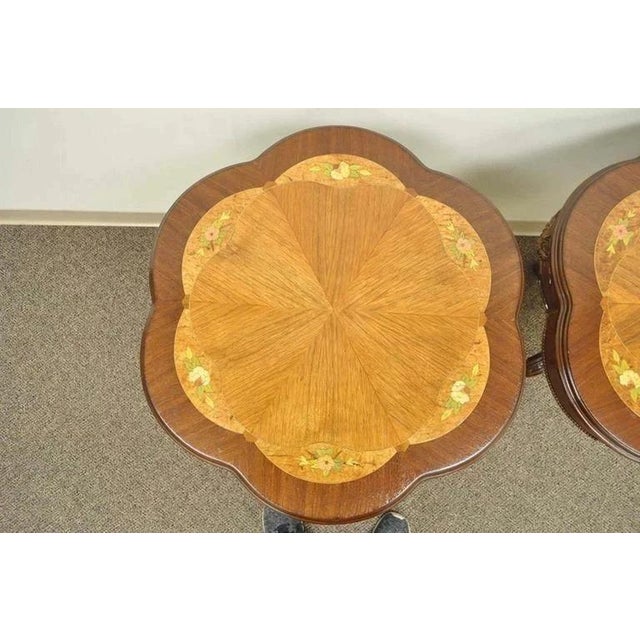 French Antique French Louis XV Style Satinwood Floral Inlay Walnut Side Tables - A Pair For Sale - Image 3 of 10