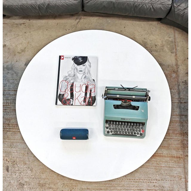 Table with White Laminated Top by Eero Saarinen for Knoll, 1980s For Sale - Image 6 of 11