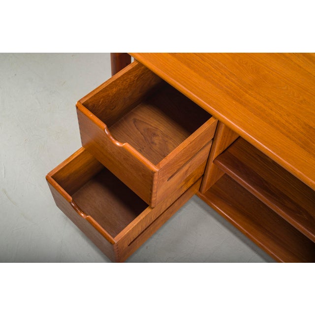 Mid-Century Danish Teak Vinyl Storage Cabinet from Dyrlund, 1960s For Sale - Image 6 of 11