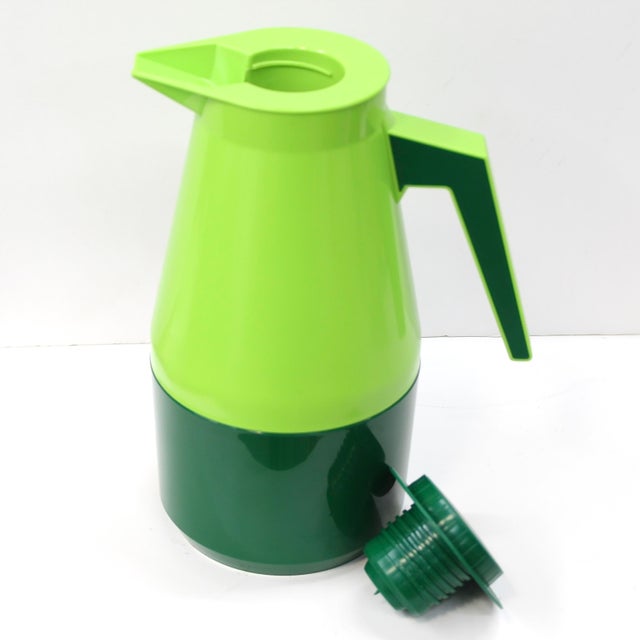 1960s 1960s Swedish Chartreuse Green Carafe Pitcher by June For Sale - Image 5 of 6