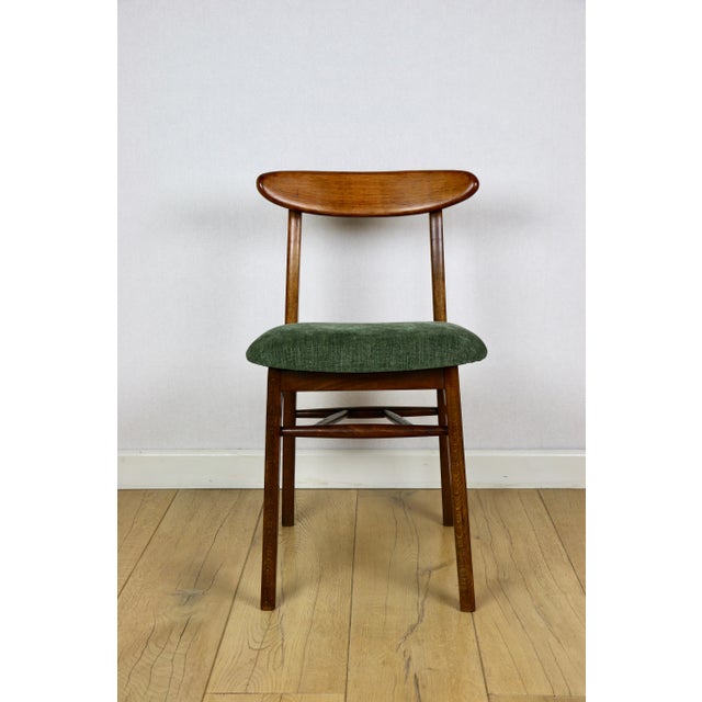 Vintage Green Wooden Chair from Hałas, 1970s For Sale - Image 3 of 11