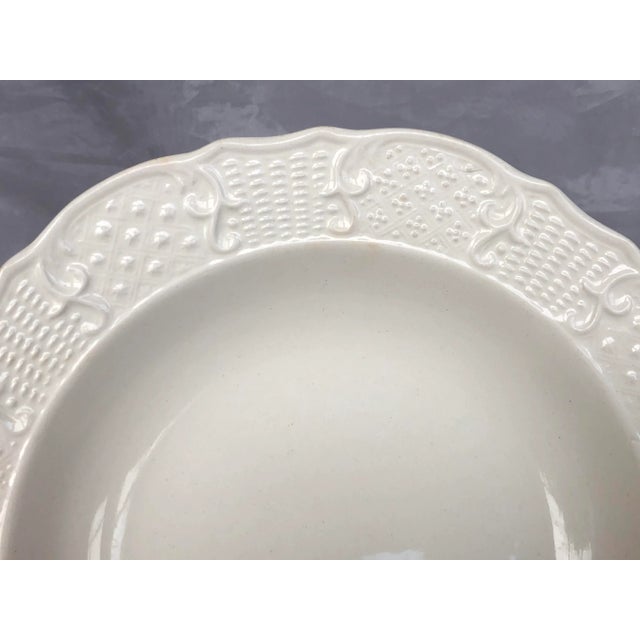 Washington Colonial Vogue Pottery Soup Bowl For Sale - Image 4 of 12