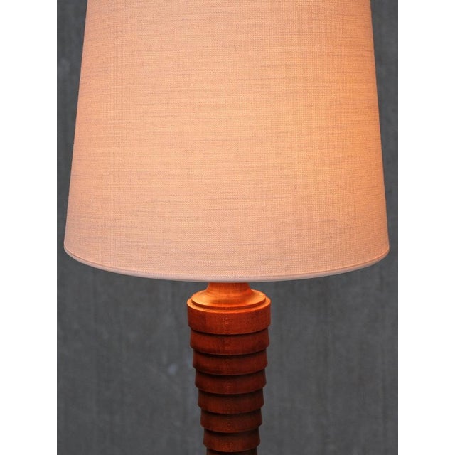 French Art Deco Tall Sculptural Table Lamp in Turned Oak with Ivory Shade, 1920s For Sale - Image 10 of 13