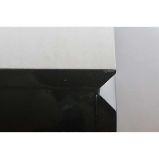 1990s Vintage Italian Giorgio Collection Snakewood Black Lacquered Three Drawer Nightstands Side Tables -a Pair For Sale - Image 13 of 18