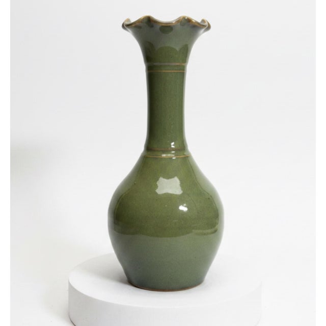 Contemporary Matthew Nance Seagrove Nc Studio Pottery Green Ruffled Rim Vase For Sale - Image 3 of 5