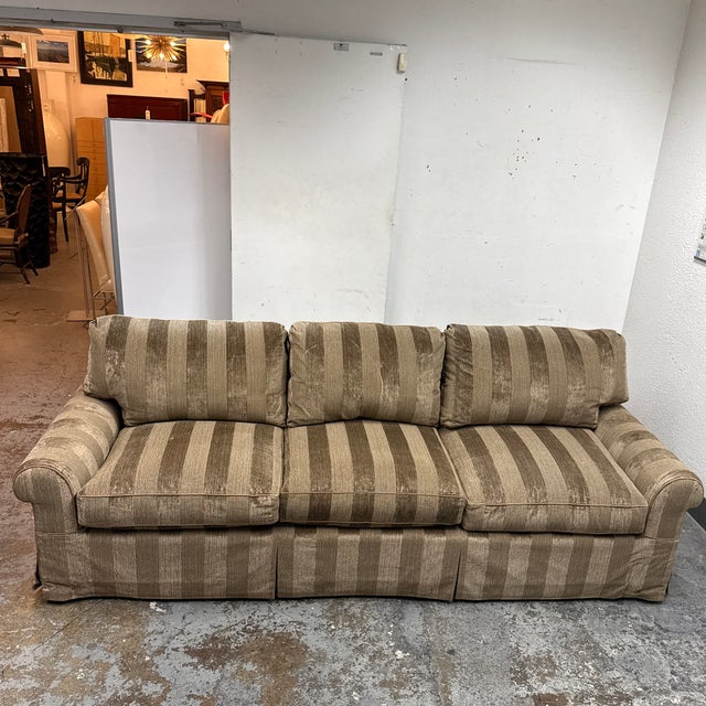 Traditional Belmar Bespoke Rolled Arm Sofa For Sale - Image 3 of 12