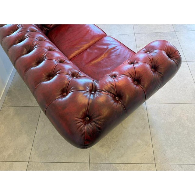 Chesterfield Two-Seater Sofa in Leather, 2000s For Sale - Image 9 of 16
