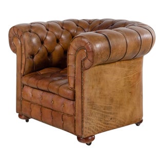 Chesterfield 1940s Leather Upholstered Brown Armchair For Sale