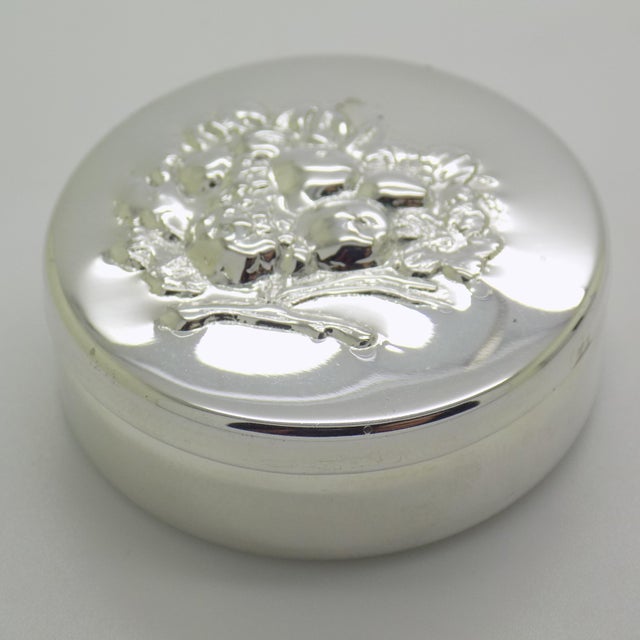 Vintage Italian Handmade Genuine Silver Fruit Design Pill Snuff Trinket Box, Made in Padua (Italy) For Sale - Image 6 of 12