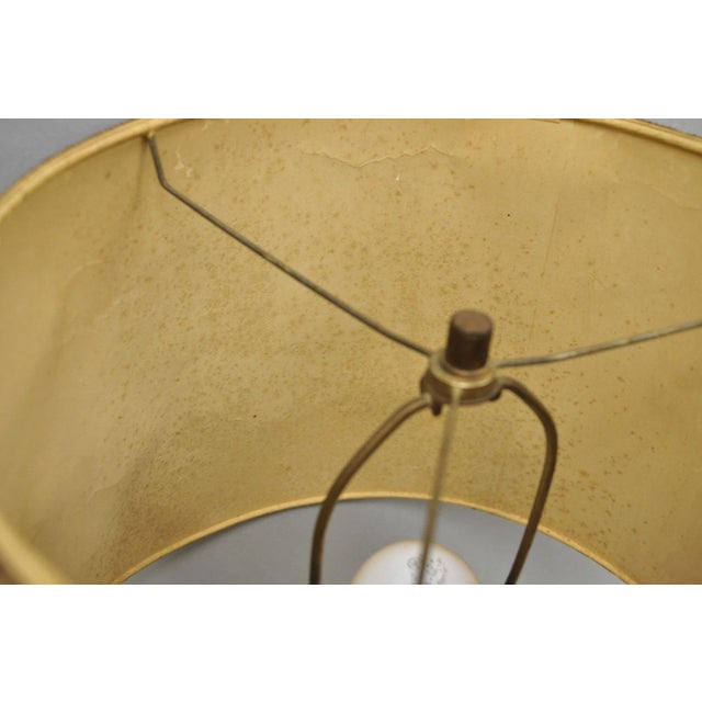 Brown Vintage Rustic Taxidermy Tripod Deer Hoof Foot Cabin Decor Table Lamp W/ Shade For Sale - Image 8 of 17