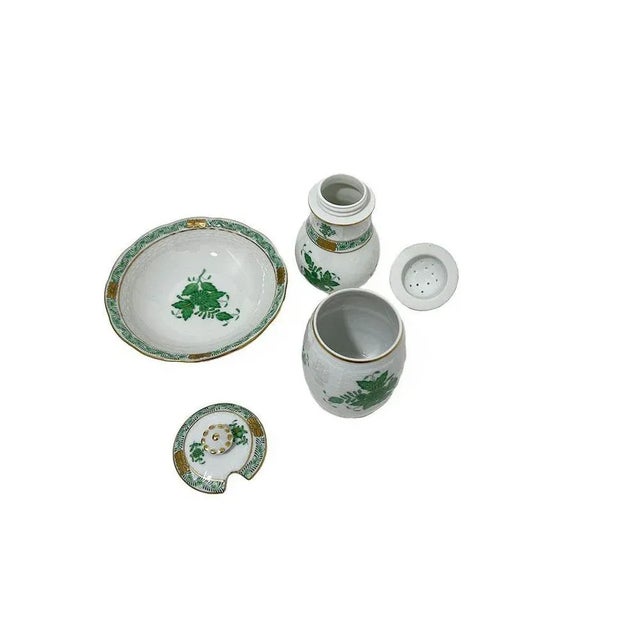 Chinese Bouquet Apponyi Green Set from Herend Hungary Porcelain, 1960s, Set of 3 For Sale - Image 3 of 5
