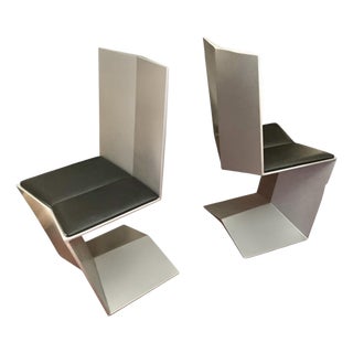 1990s Aluminum Cantilever Z Chairs ( a Pair ) For Sale