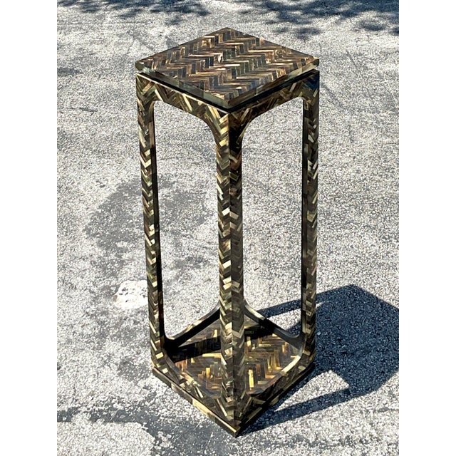 Vintage Coastal Tessellated Horn Pedestal For Sale - Image 4 of 10
