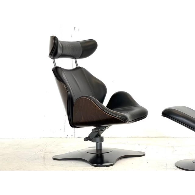 Set of Leather Tok Armchair & Ottoman by Toshiyuki Kita for Stokke For Sale - Image 3 of 17